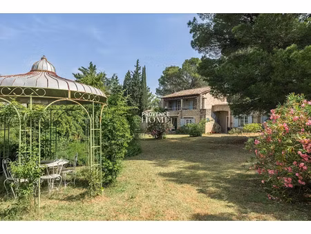 vente maison 5 pièces 115 m² à l'isle-sur-la-sorgue (84800)  660 000 €