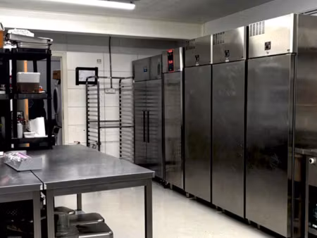 commercieel te huur in waver