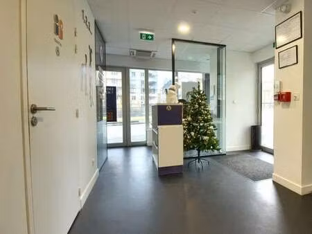 location bureaux et commerces à rennes (35000) : à louer / 140m² rennes