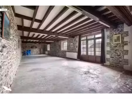 maison de bourg de 11 pièces principales