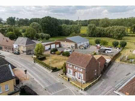 projet d'investissement sur 4123 m²  2 maisons + hangar