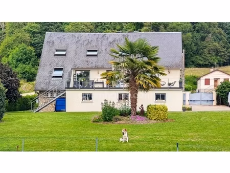 propriété de caractère avec vue rivière  jardin paysager et volumes exceptionnels – effet 