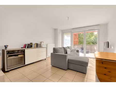 en exclusivité ! dernier étage ! a vendre appartement t3 de