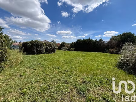 vente terrain à bâtir 590 m²