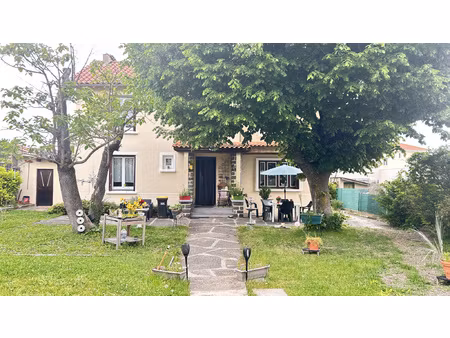 maison à vendre pont du chateau ( secteur du parc)