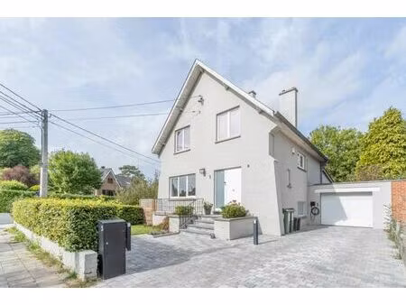 superbe et lumineuse villa 3ch  idealement situee