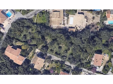 achat terrain 670m² milhaud 30540