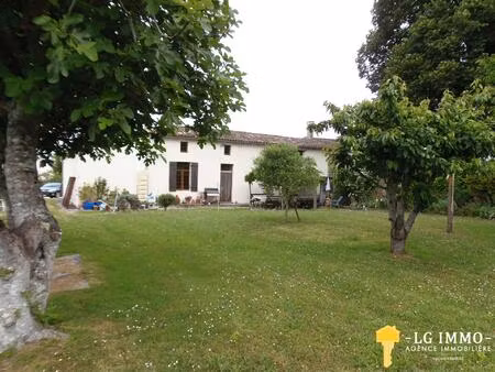 maison de 3 chambres avec un beau terrain  saint-dizant-du-gua