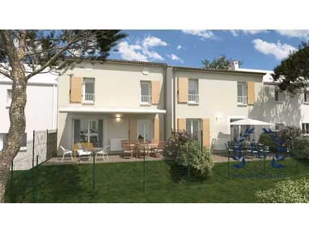 vente maison 4 pièces 77 m² à vidauban (83550)  299 000 €