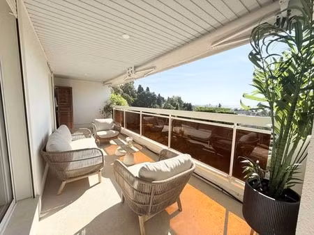 appartement de luxe de 136 m2 en vente cannes  france