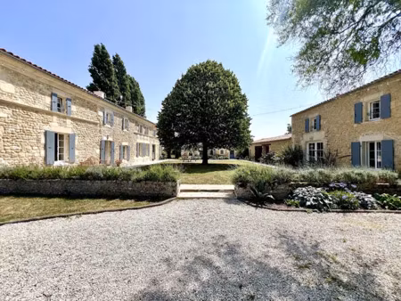 vente maison 12 pièces 494 m² à la gripperie-saint-symphorien (17620)  936 000 €