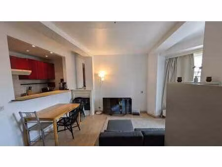 studio lumineux ±50 m² avec balcon – centre de bruxelles