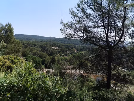 le luc terrain arboré de 400m2 vue panoramique