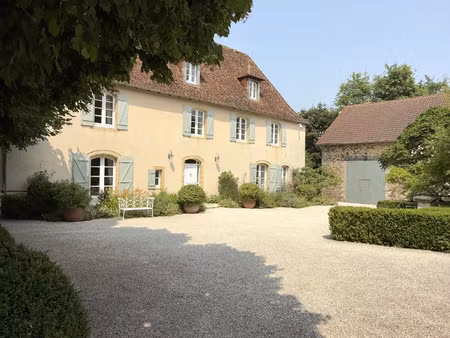 vente maison 6 pièces 243 m² sarrazac (24800)