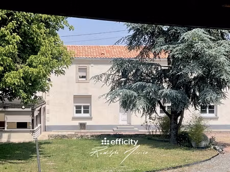 maison 11 pièces - 245 m²