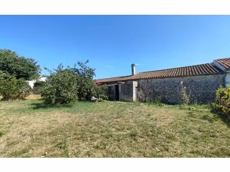 maison échillais m² t-2 à vendre  153 500 €