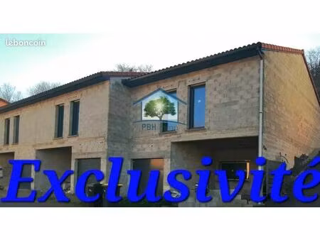 villa 4 pièces 95 m²