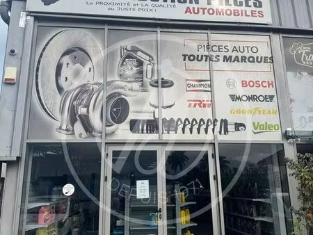 local commercial 82 m² goyave