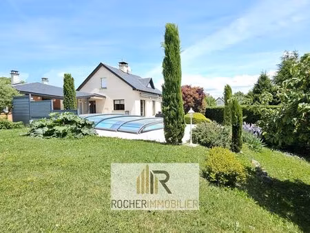 maison 6 pièces 141 m²