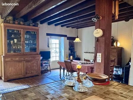 maison 5 pièces 145 m²