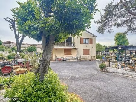 maison en viager 7 pièces 163 m²