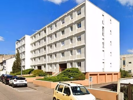 appartement 3 pièces 69 m²