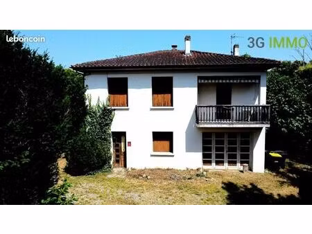 immeuble 6 pièces 160 m²