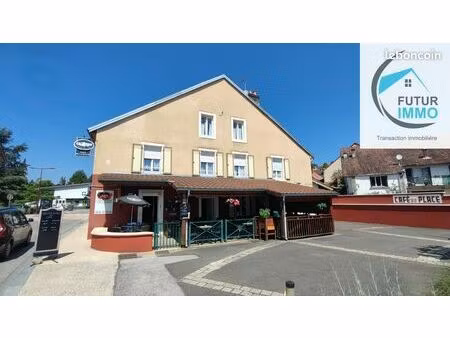 immeuble 12 pièces 266 m²