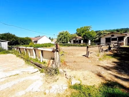 immeuble 180 m² marsangy