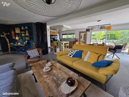 pavillon 4 pièces 150 m²