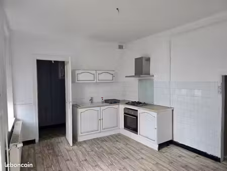immeuble 90 m² saint menges