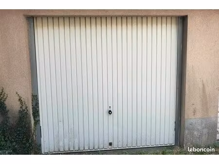 garage avec electricité