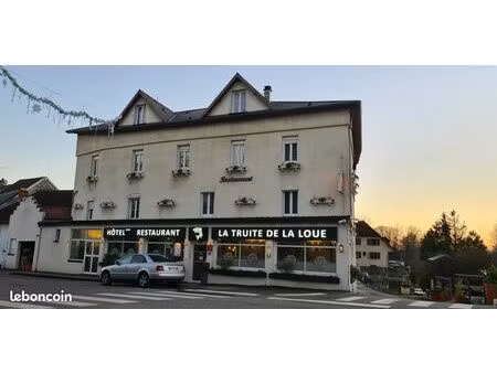 murs seuls hotel restaurant