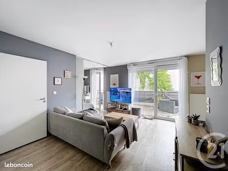 studio 2 pièces 35 m²
