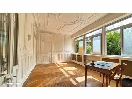 local bureaux 85 m²