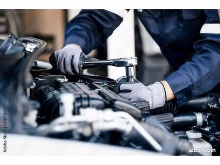 garage 850 m² coutances