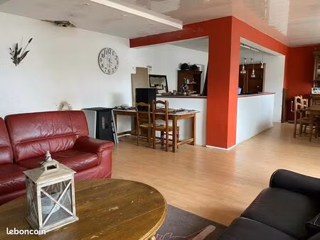 maison 5 pièces 246 m²