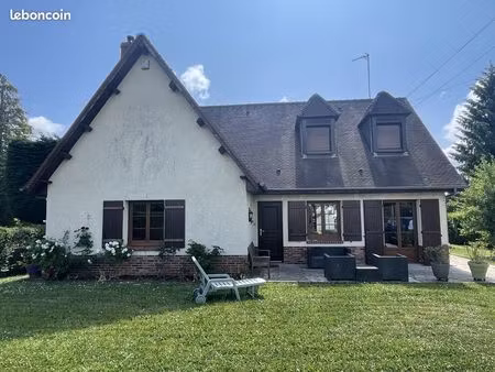 maison 7 pièces 180 m²