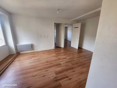 immeuble 210 m² boën-sur-lignon