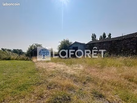 terrain 3 pièces 121 m²