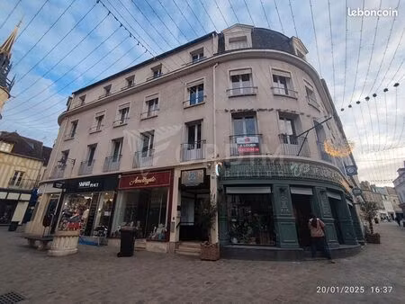 bureaux 141 m² auxerre