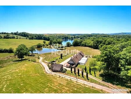 propriété 8 pièces 240 m²