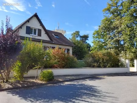 maison avec dépendances