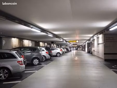 parking/box 66 m² saint-étienne