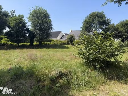 terrain 589 m² la trinite surzur