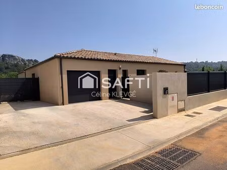 villa 5 pièces 97 m²