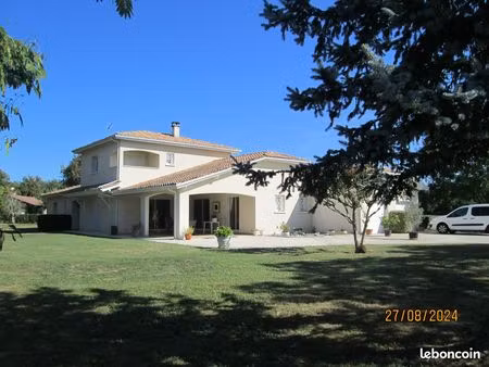 vends maison récente proche de bazas