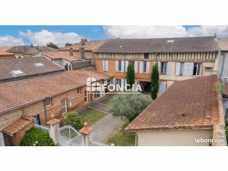 immeuble 487 m² rieumes