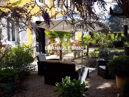 maison 8 pièces 364 m²