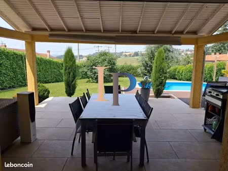 maison 6 pièces 137 m²